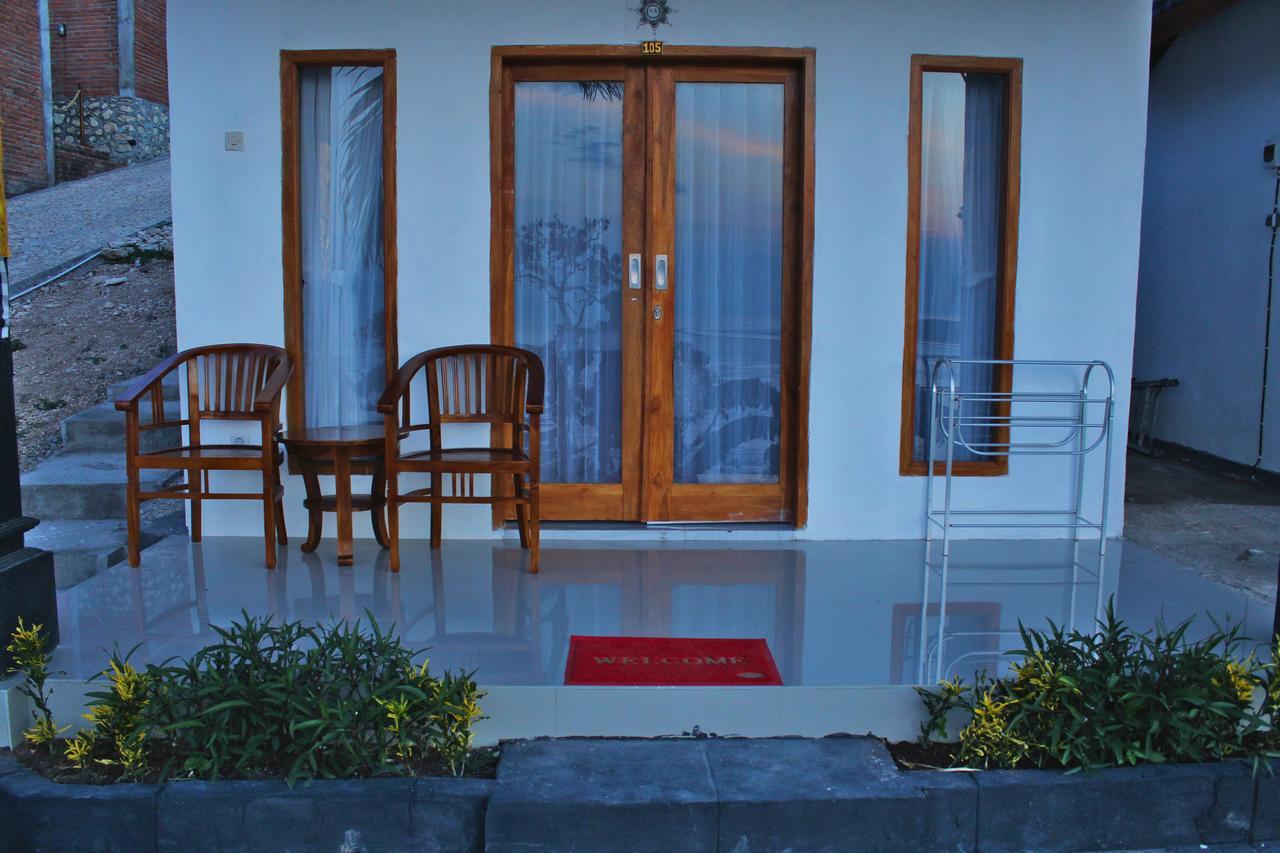 Prasi Sunset Bungalows Toyapakeh Ngoại thất bức ảnh