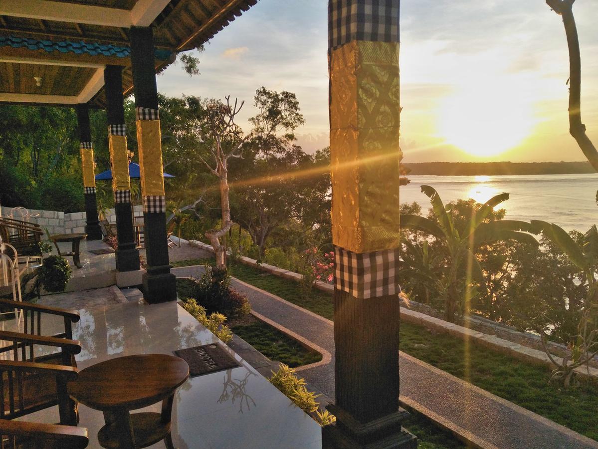 Prasi Sunset Bungalows Toyapakeh Ngoại thất bức ảnh